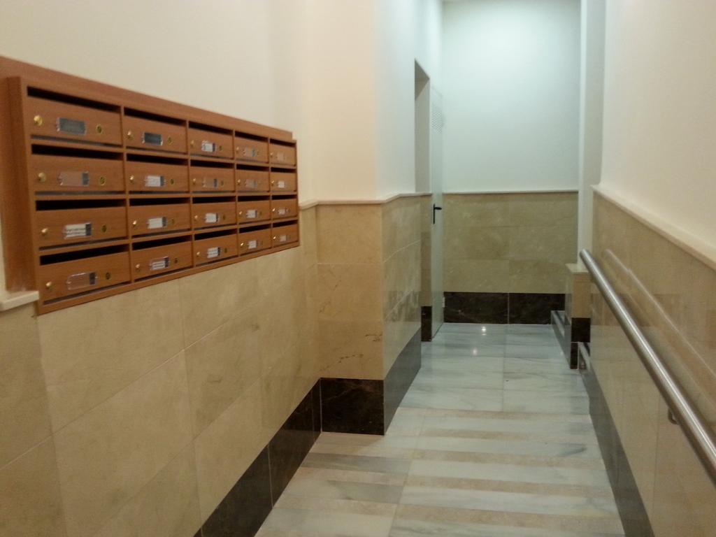 Ch Antonio Hotel Madrid Bagian luar foto