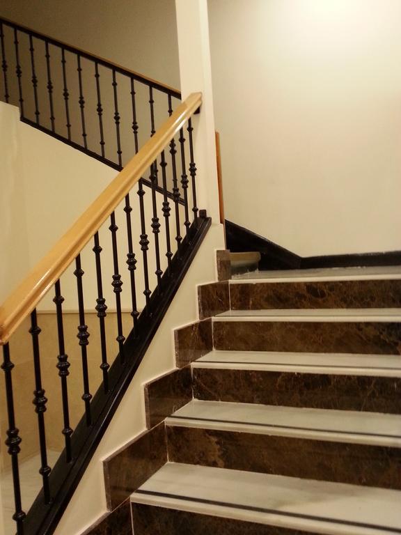 Ch Antonio Hotel Madrid Bagian luar foto